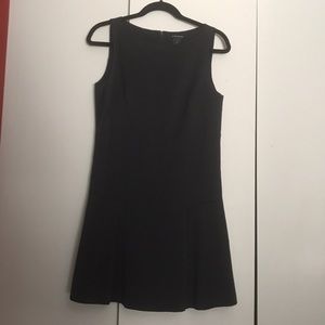 Club Monaco navy dress in size 4